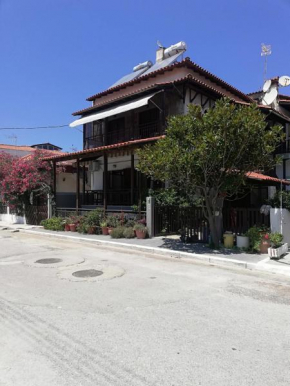 House Anna Sarti